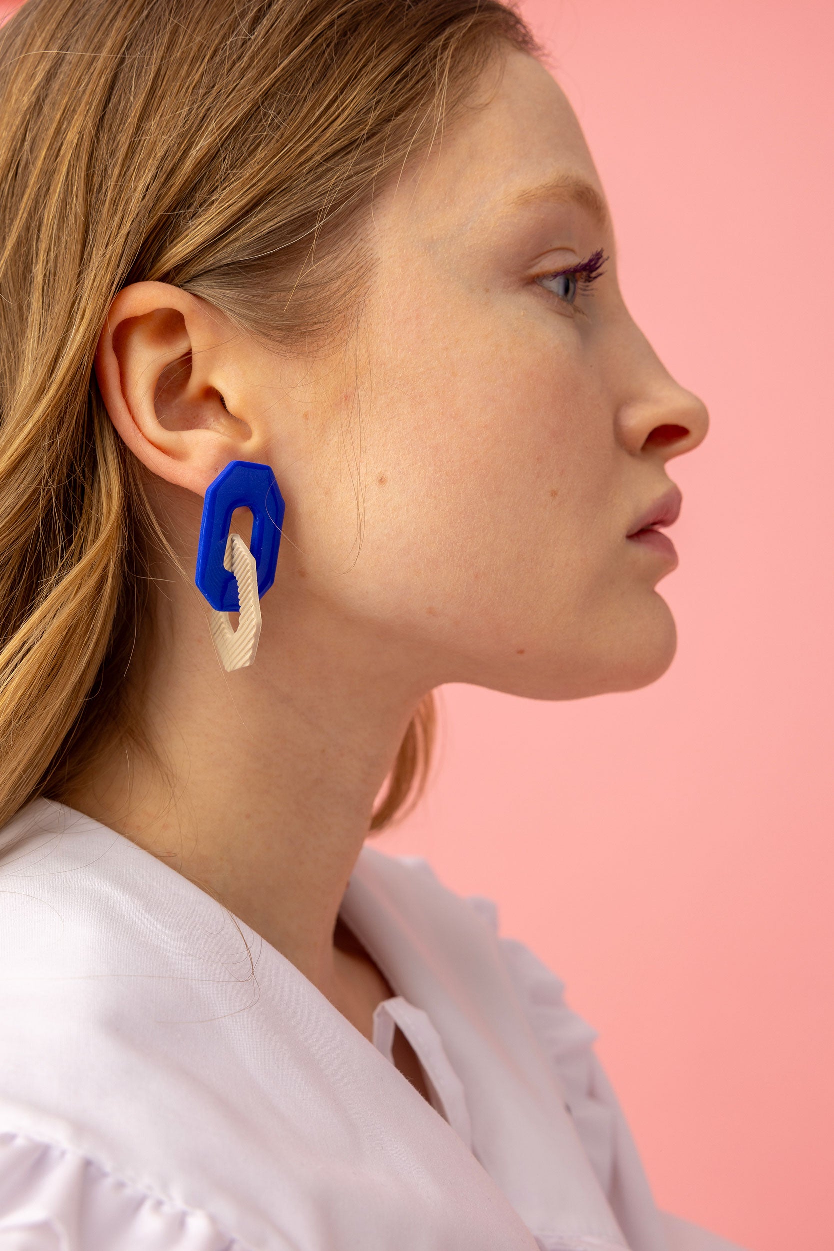 DIESBLON- LINK DANGLED EARRINGS