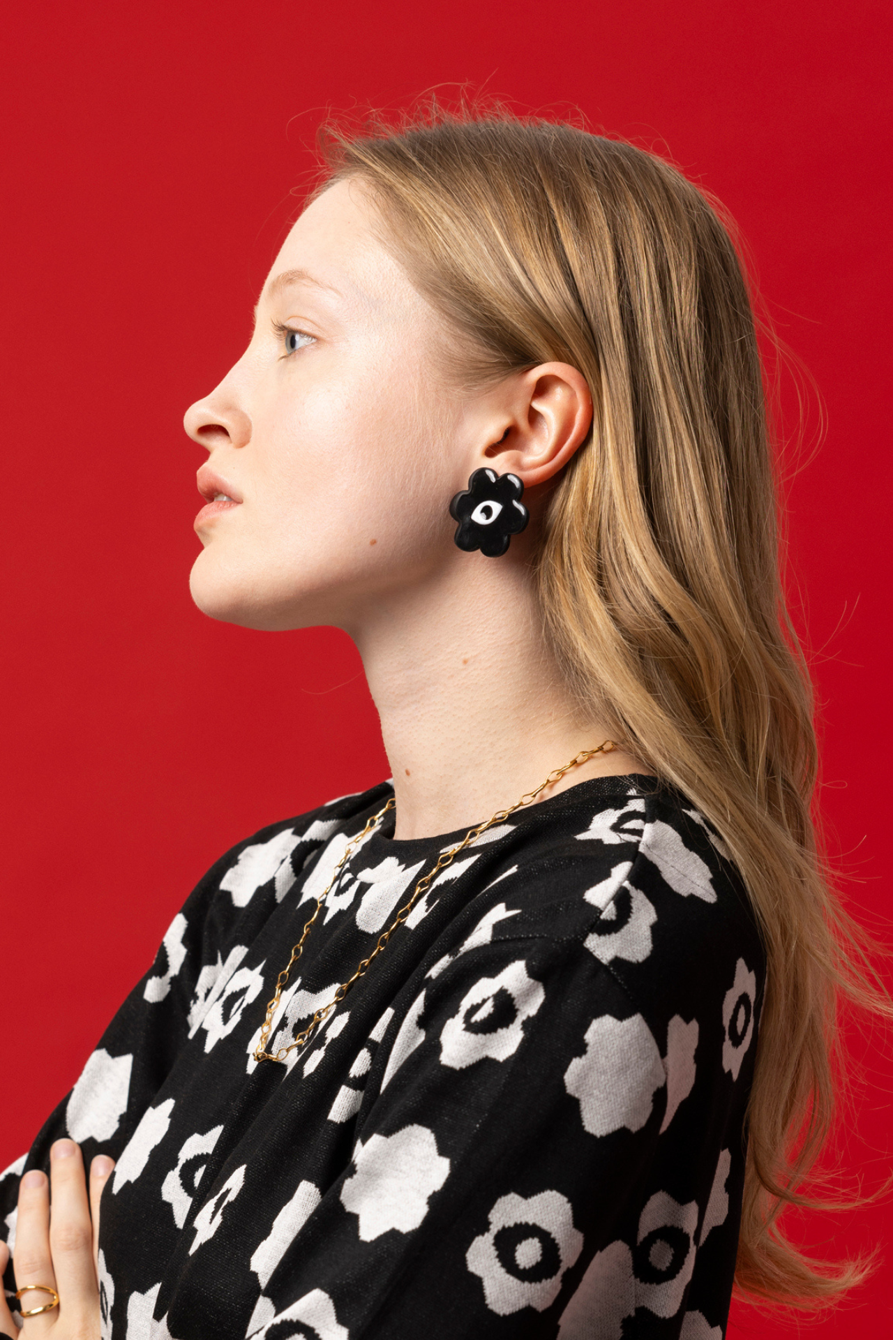 DIESBLON X ADELIE PENGU FLOWER EARRINGS