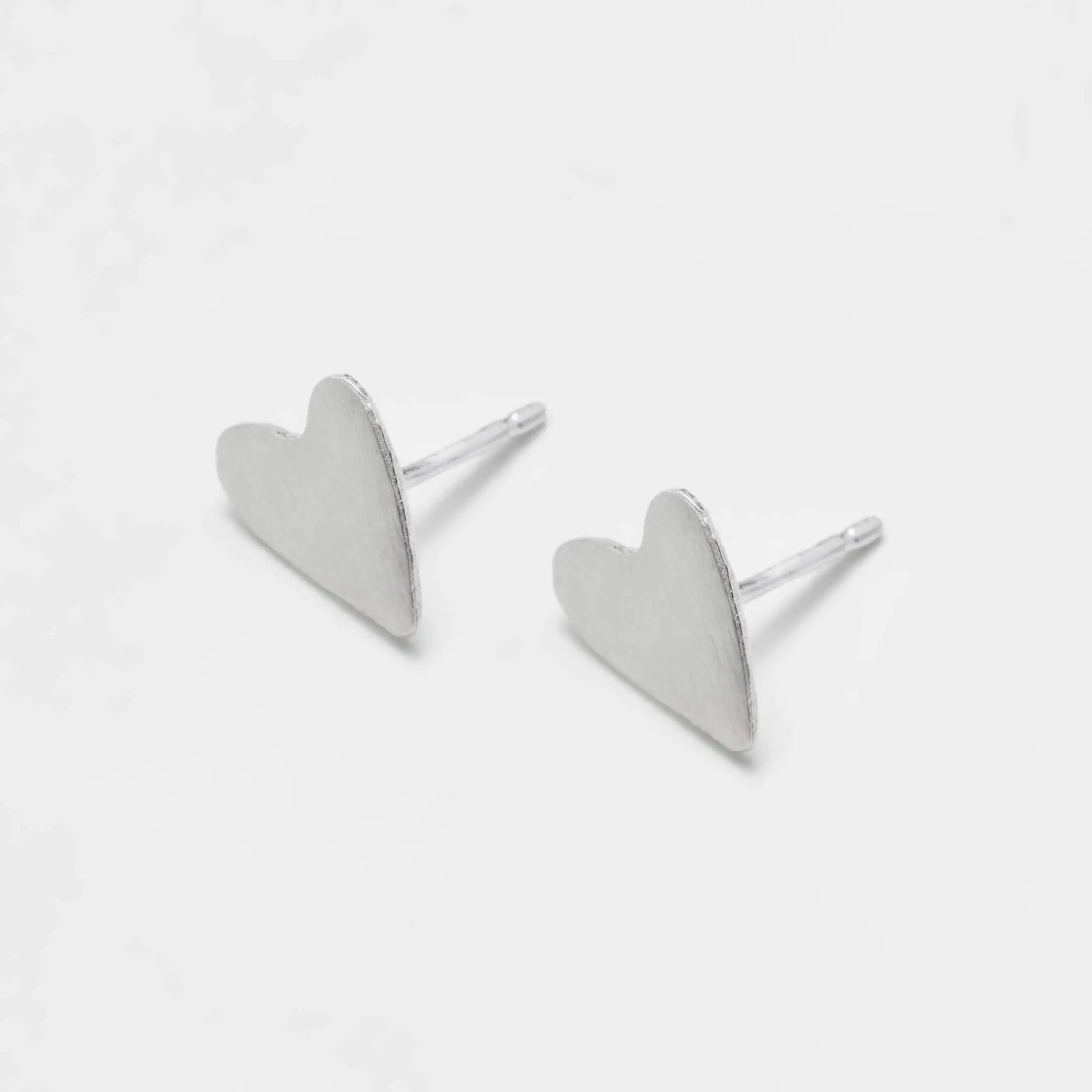 XOUTOUS EARRINGS- HEART PINS